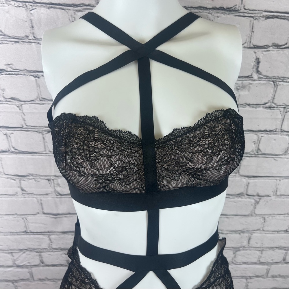 NWT Victoria’s Secret Lace Lingerie bodysuit - Picture 8 of 13